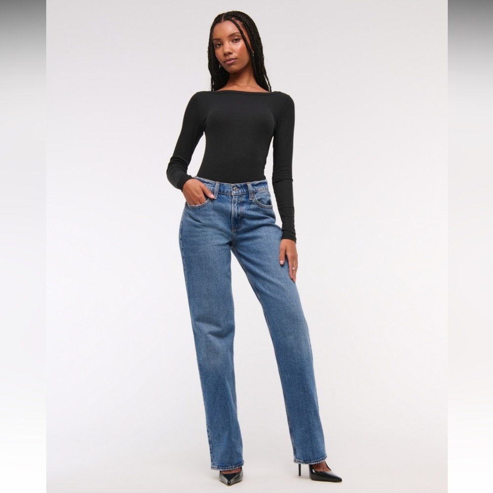 Brand NEW Abercrombie Curve Love Low Rise Baggy Jean, size 27R